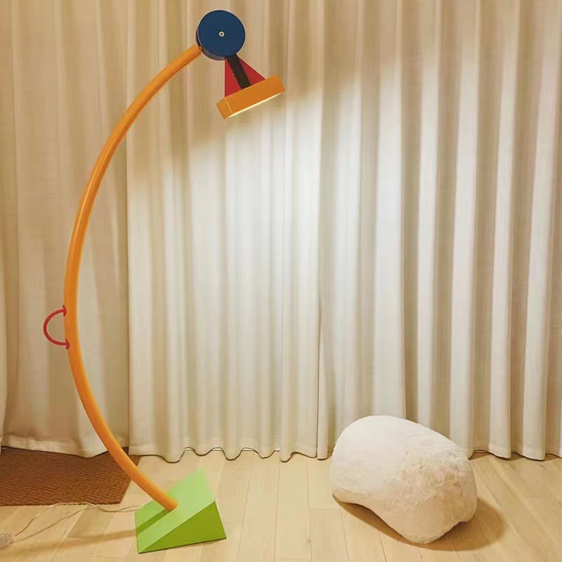 Современный креативный цветной – обзор и цена Floor Lamp Tripod