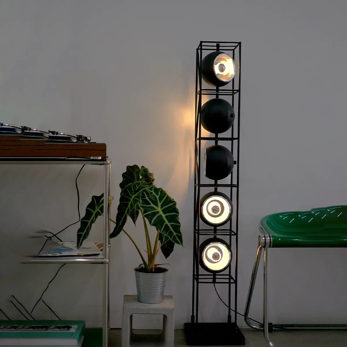 Новый креативный светодиодный  – обзор и цена Floor Lamp Tripod