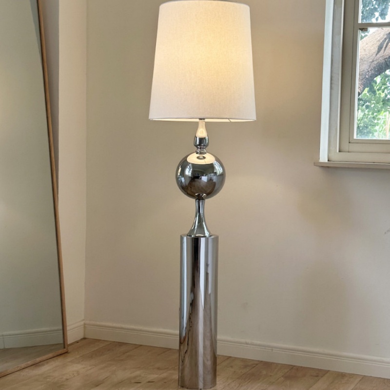 Напольный светодиодный светиль – обзор и цена Floor Lamp Tripod