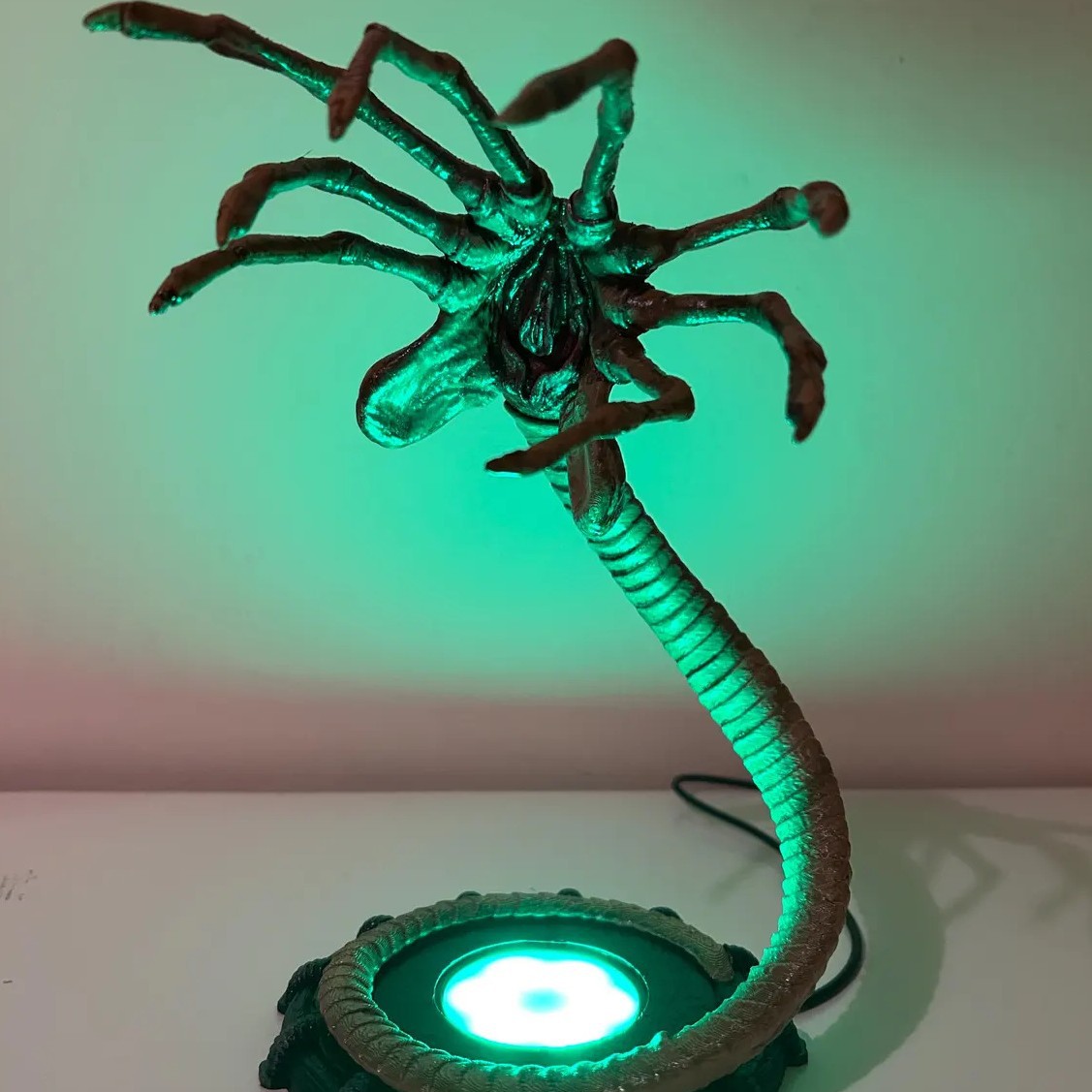 Ночник-фонарь Alien Facehugger – обзор и цена Lighting Decoration Ideas