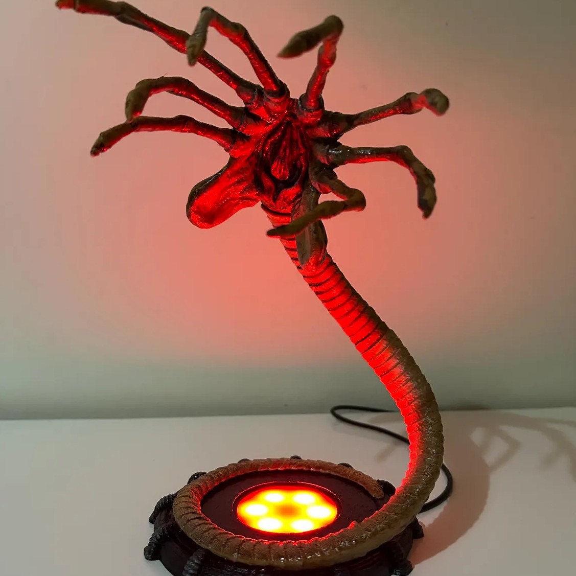 Ночник-фонарь Alien Facehugger – обзор и цена Lighting Decoration Ideas